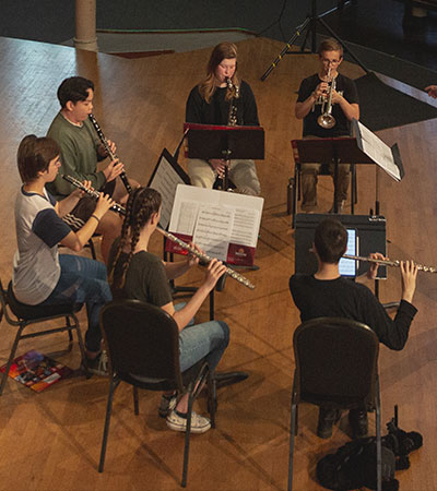 Youth Winds and Brass group class on stage 400x450px