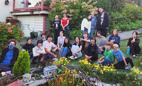 Collegium members visit Gary Karr's house in 2024