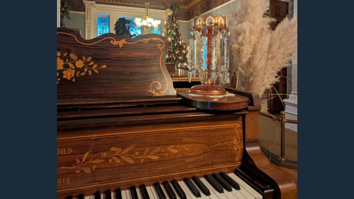 Craigdarroch-Castle-Christmas